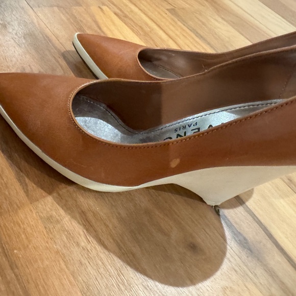 Givenchy Paris Wedge pumps - Picture 2 of 4